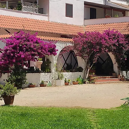 Bed & Breakfast Gli Archi Country 3*